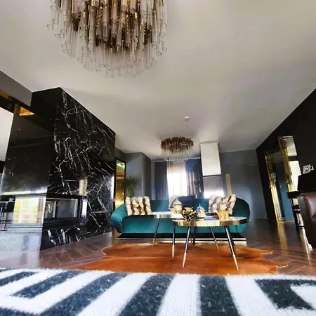 Sun Valley & Residency *