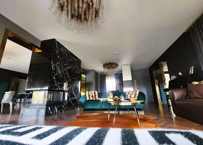 Sun Valley & Residency *