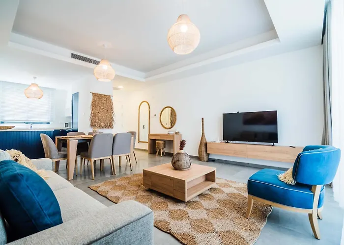 Sun Valley & Residency *