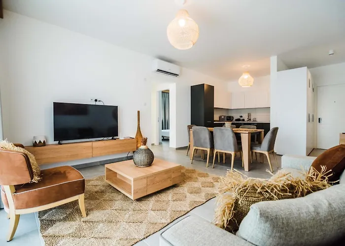 Sun Valley & Residency * キレニア