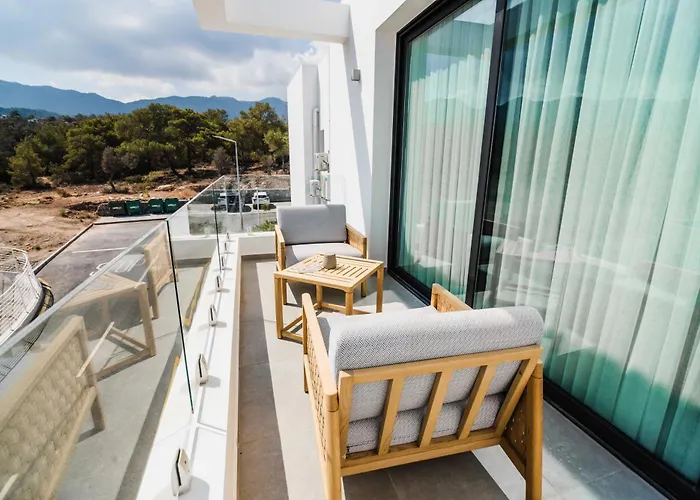 アパート Sun Valley & Residency キレニア